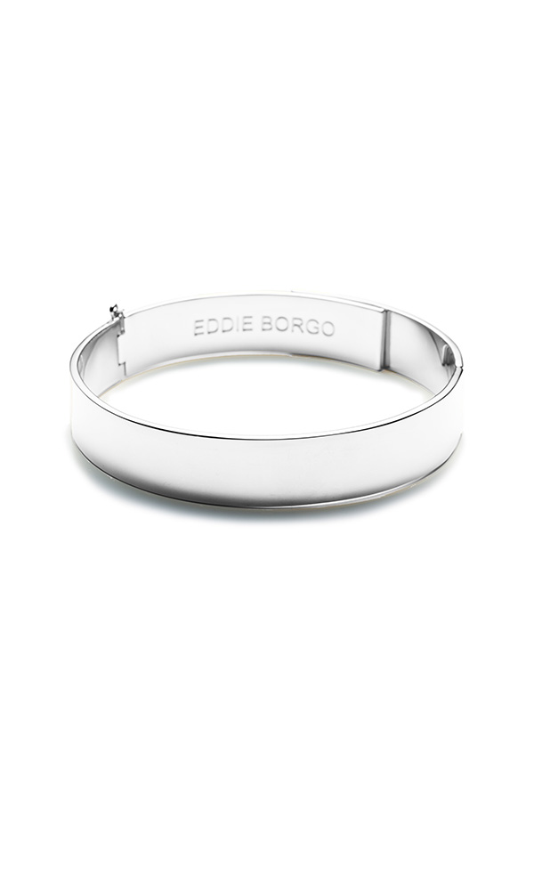 Eddie%20Borgo
Safety%20Chain%20Choker
Eddie%20Borgo,%20the%20leader%20in%20innovative%20costume%20jewelry%20has%20made%20quite%20the%20name%20for%20himself.%20Drawing%20inspiration%20from%20traditional%20American%20costume%20jewelry,%20and%20rock%20and%20roll%20heroines.%20Borgo's%20infusions%20of%20edgy%20cut%20outs%20and%20rich%20metals%20will%20make%20any%20women%20feel%20unstoppable%20when%20wearing%20his%20collection.